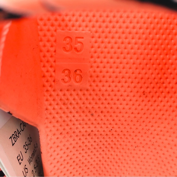 Freedom Moses - Zebra / Capri - Double Band Slides Women’ Size 5/6 - Picture 7 of 9